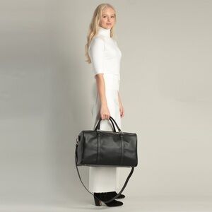 ela Abi Weekender bag